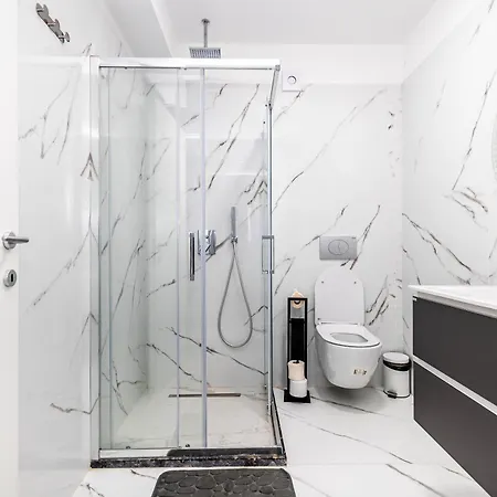 Bora Bora White Titanic *